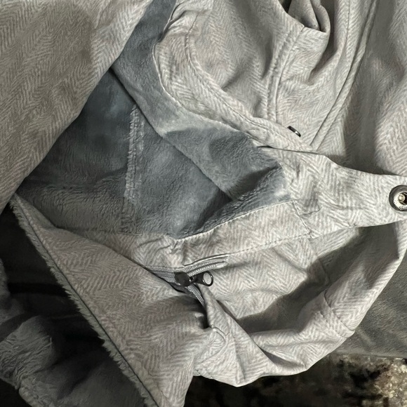 Woman’s jacket - Picture 14 of 15